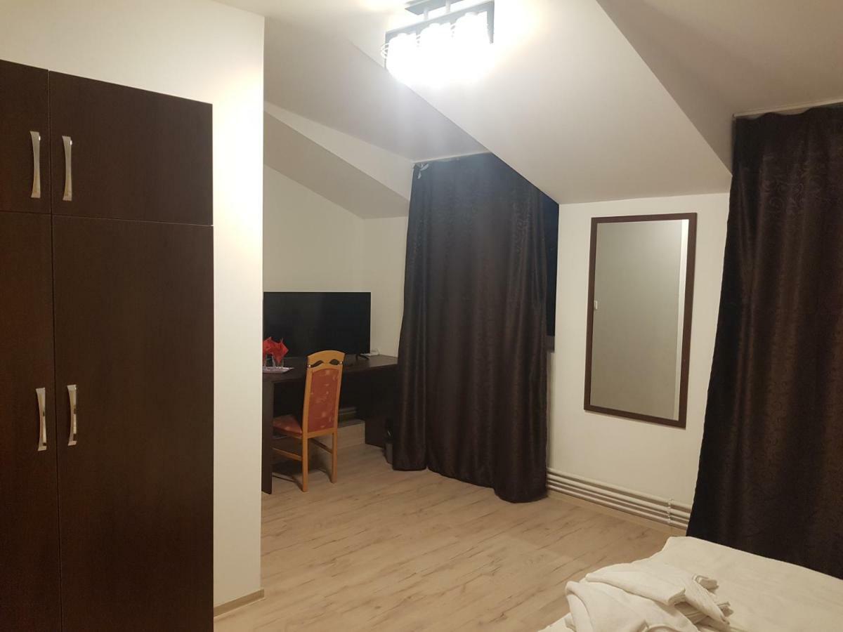 Hotel Casa Lions Timișoara Zewnętrze zdjęcie
